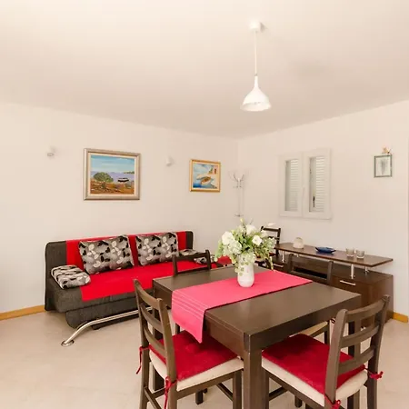 Nyaraló House Ancica